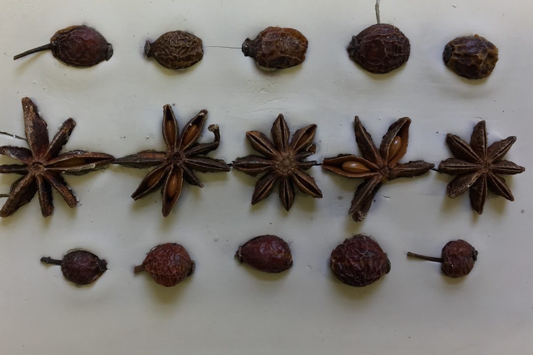 Sue Goldschmidt _Lilith By The Red Sea Carpet_ test piece - porcelain and spices. _IMG_8549_1024